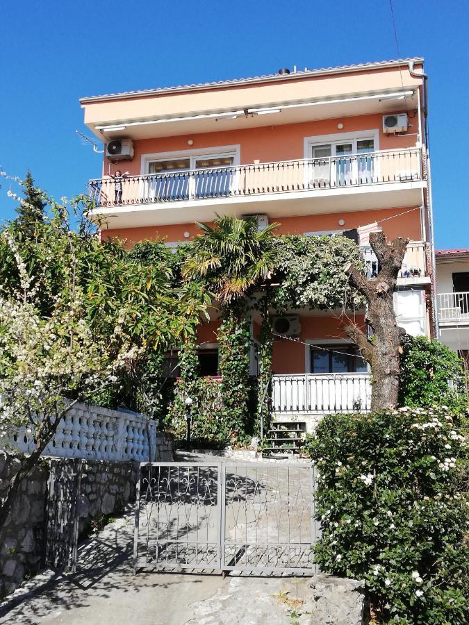 Apartmani Zafaranic Crikvenica Exterior foto