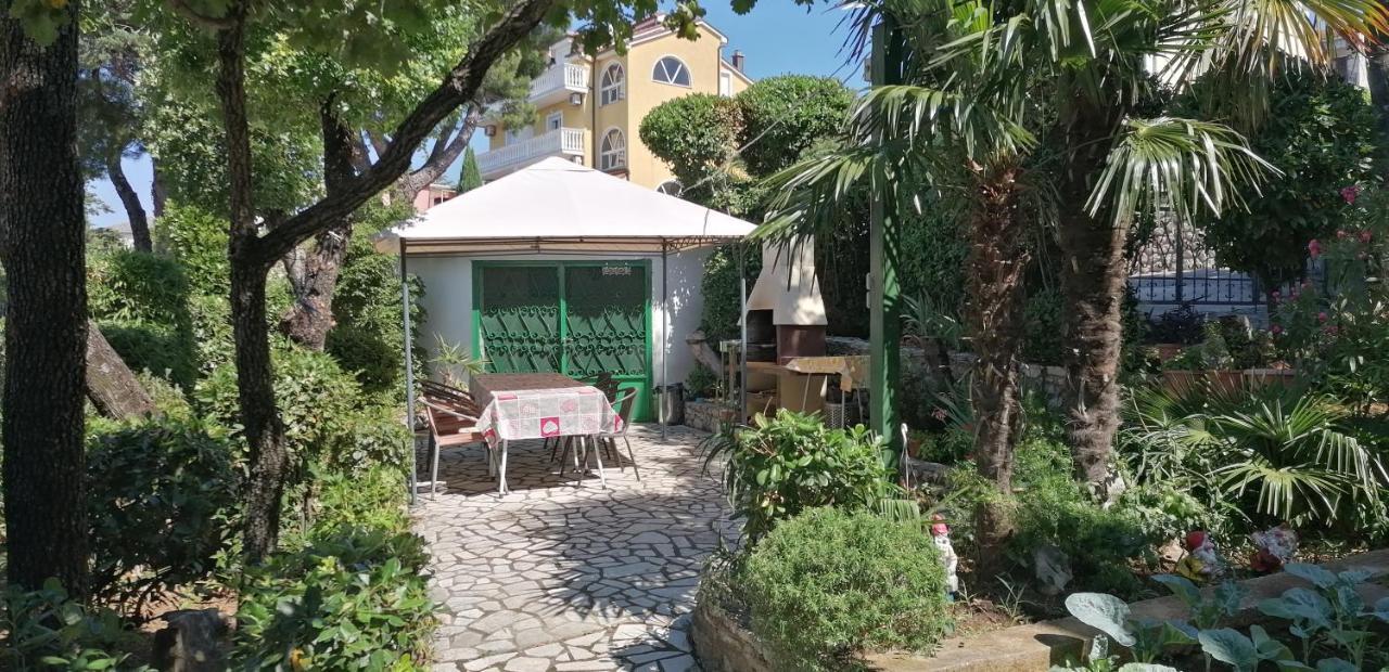 Apartmani Zafaranic Crikvenica Exterior foto